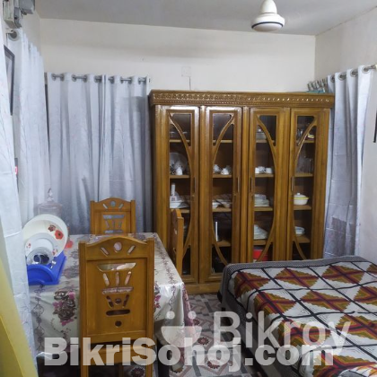 চিটাগাং কাঠের শোকেস বিক্রি ( ৬ ফিট* ৭ ফিট)